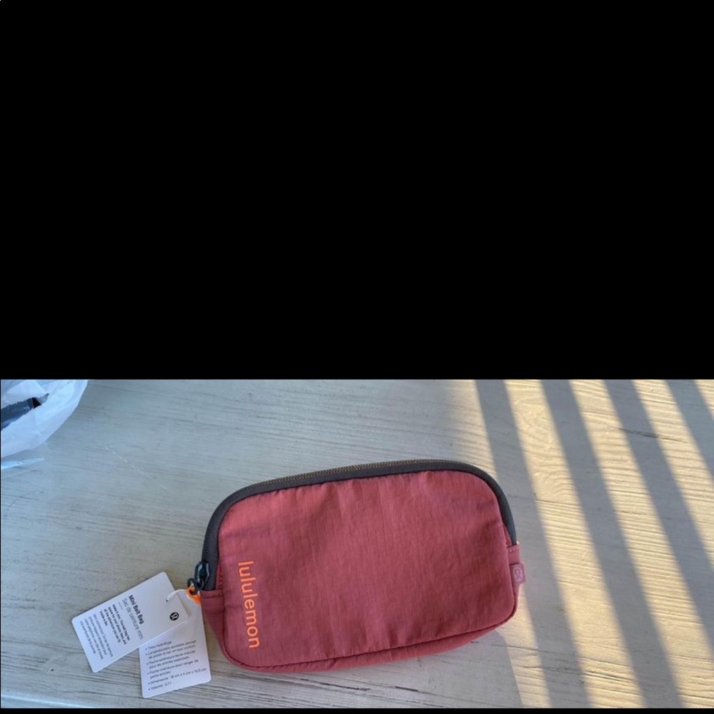 Lulu mini belt bag